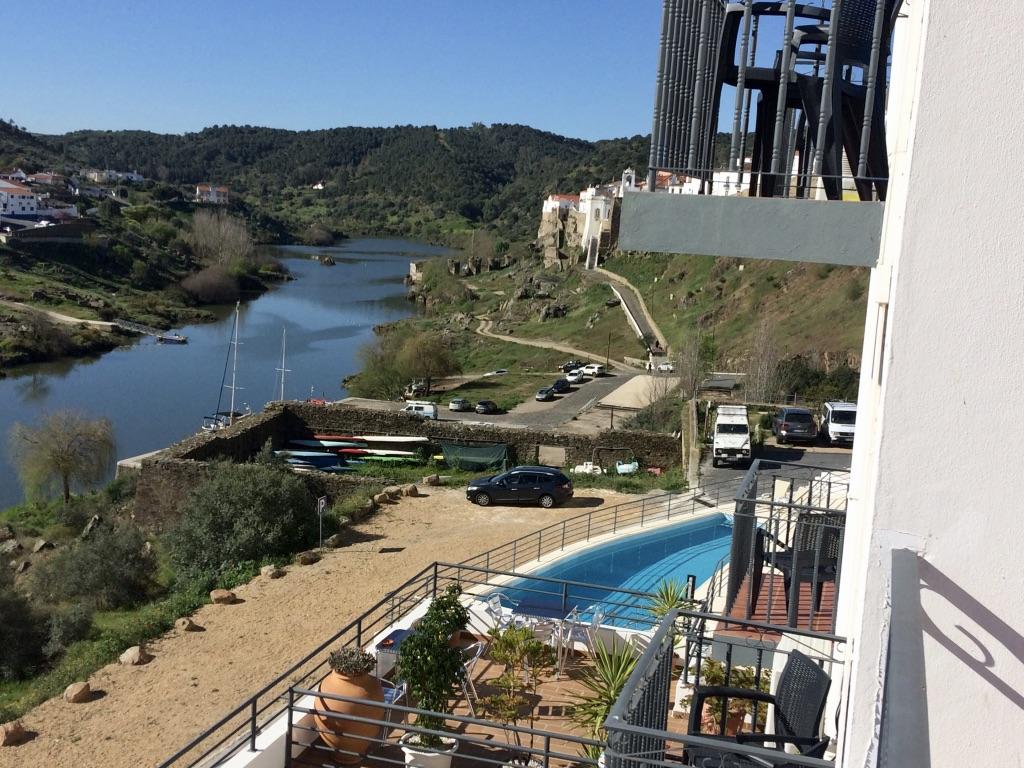 Beira Rio Hotel Mertola Bagian luar foto