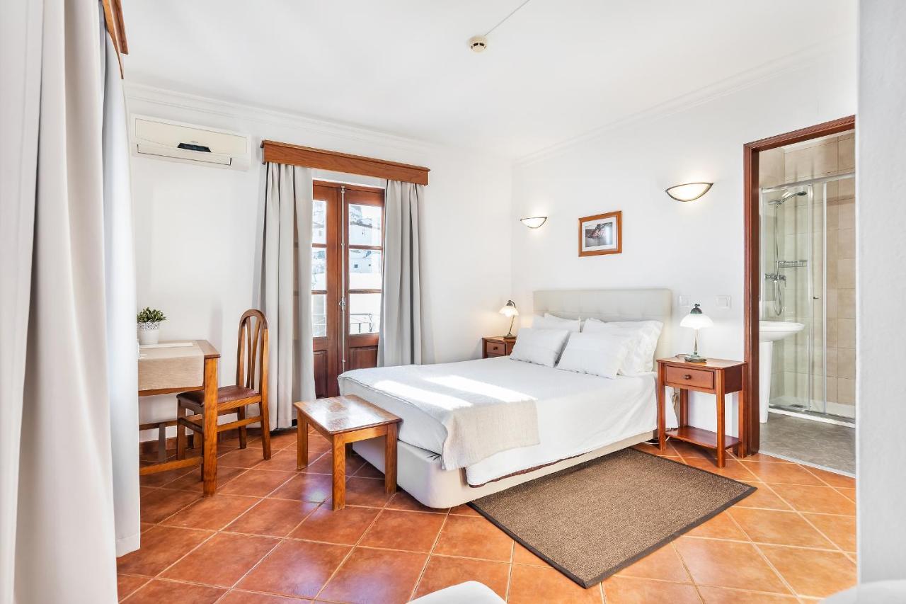 Beira Rio Hotel Mertola Bagian luar foto